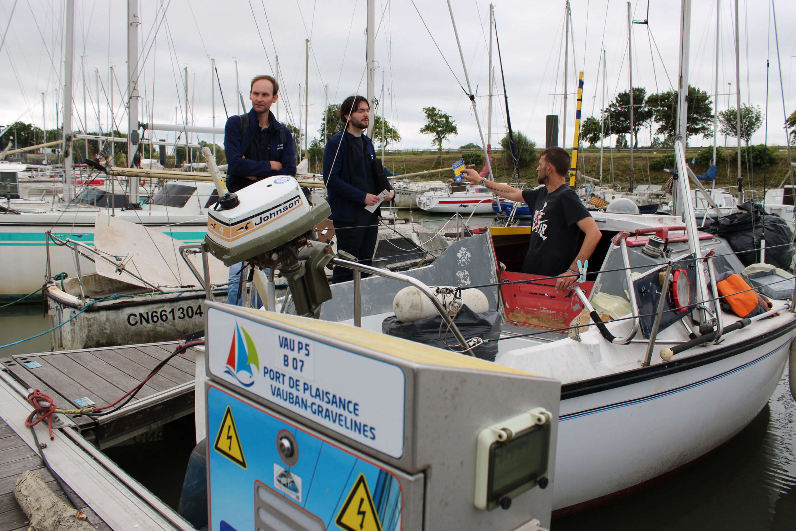sensibilisation à la sécurité en mer au port de plaisance Vauban